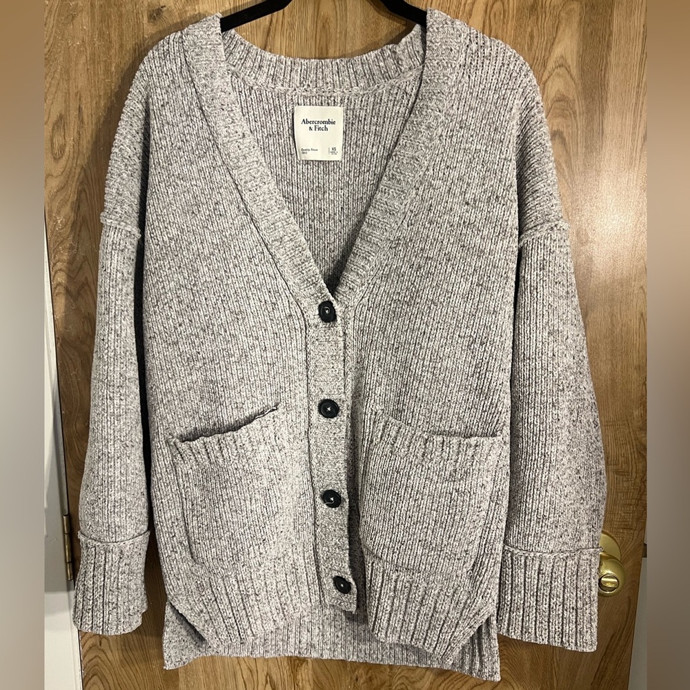Thick Grey Knit Cardigan sweater Button Up Abercrombie & Fitch
